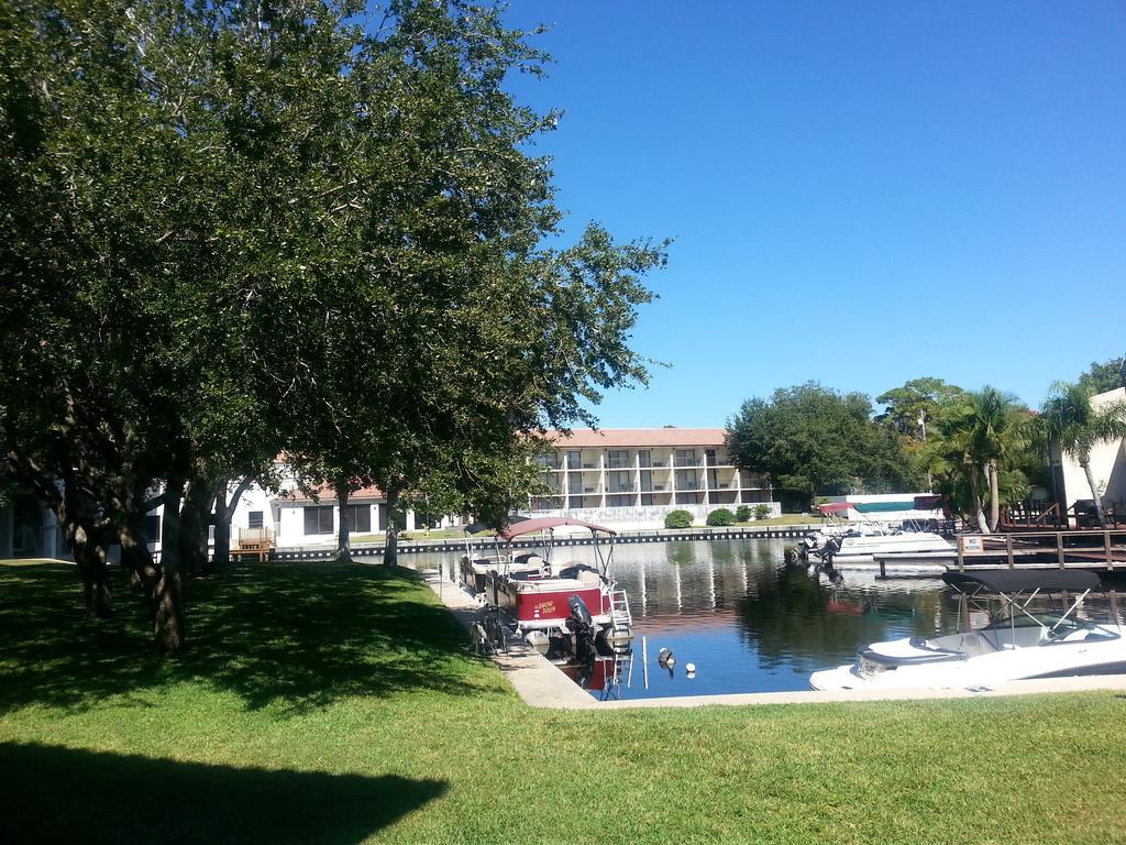 Vista Inn Lake Tarpon Palm Harbor Exteriör bild